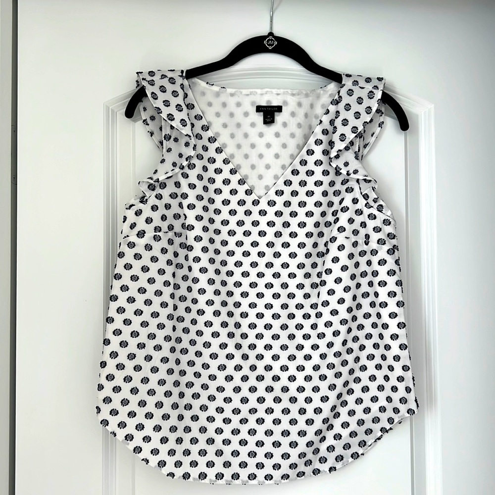 Ann Taylor Flutter Sleeves Top